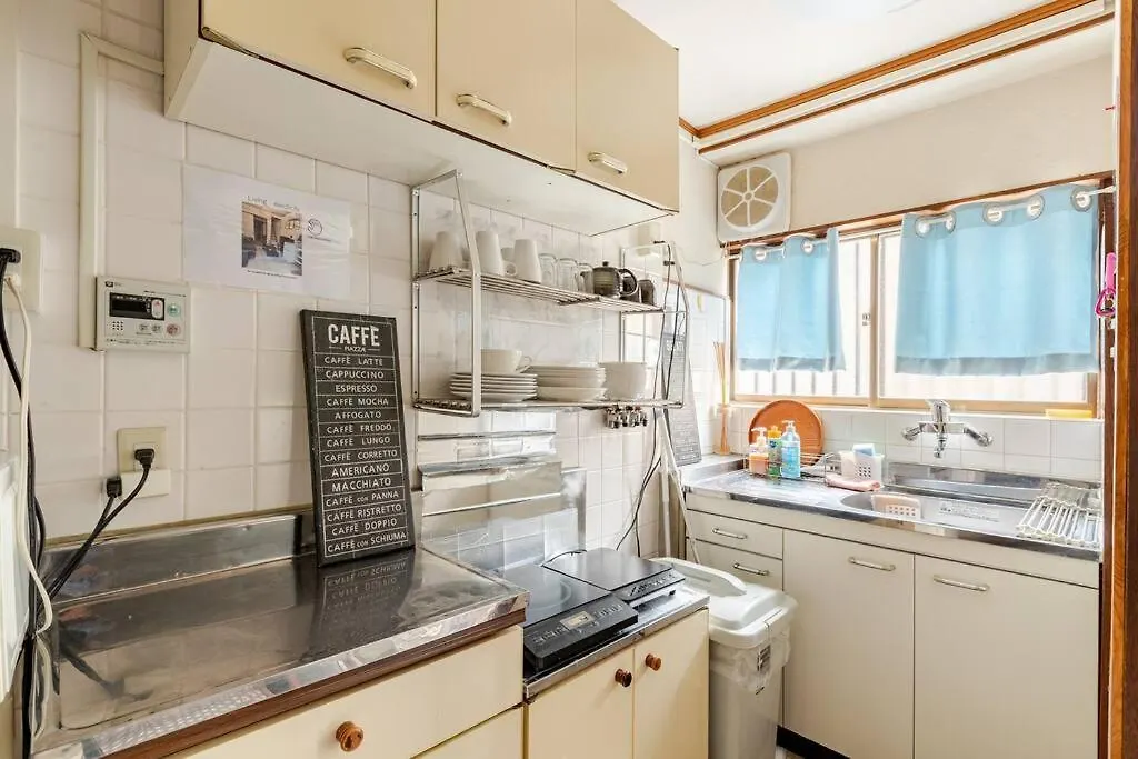 Dotonbori Direct: Traditional Home with Modern Amenities Osaka Villa