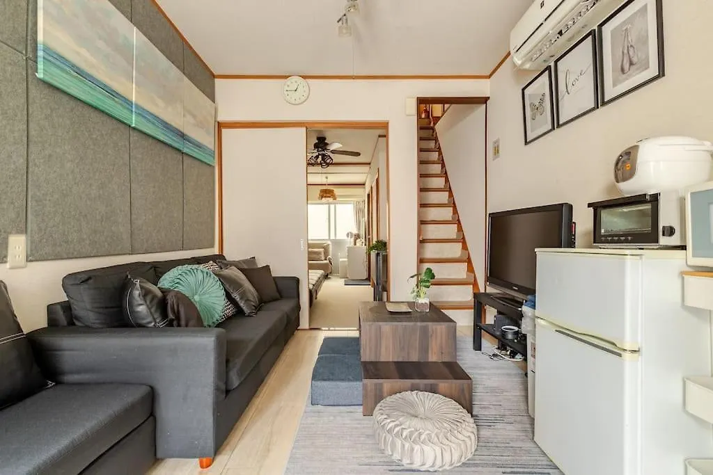 Dotonbori Direct: Traditional Home with Modern Amenities Osaka