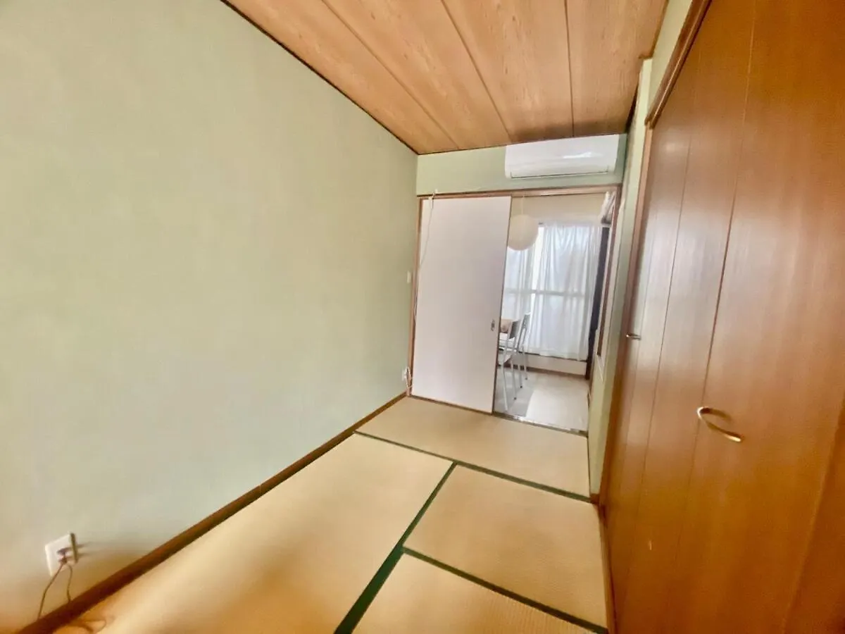 Villa Dotonbori Direct: Traditional Home with Modern Amenities Osaka
