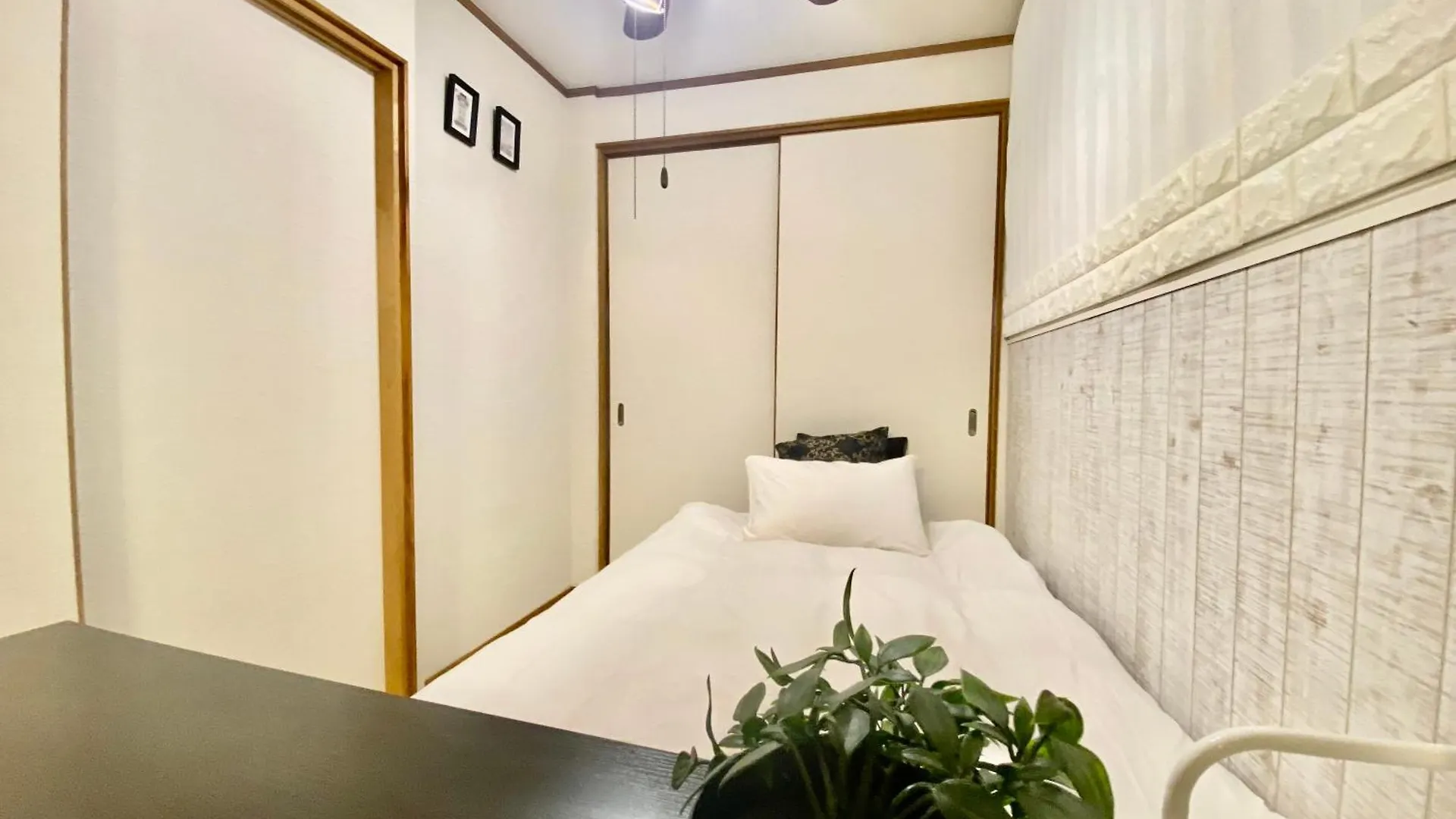 Dotonbori Direct: Traditional Home with Modern Amenities Osaka Japan